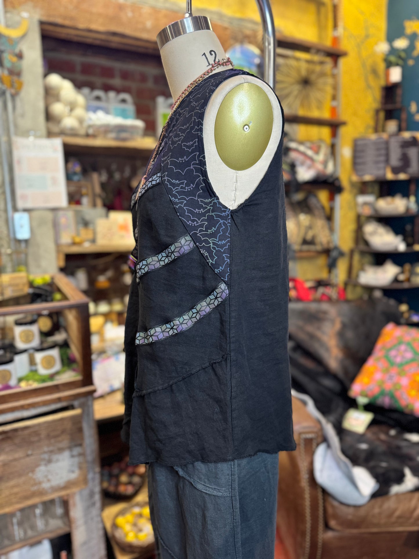 Reflective Bats & Buckle Linen Saga Top - Laura Bruce*