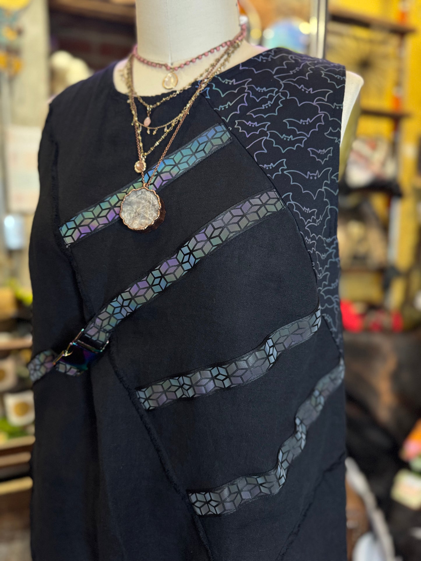 Reflective Bats & Buckle Linen Saga Top - Laura Bruce*