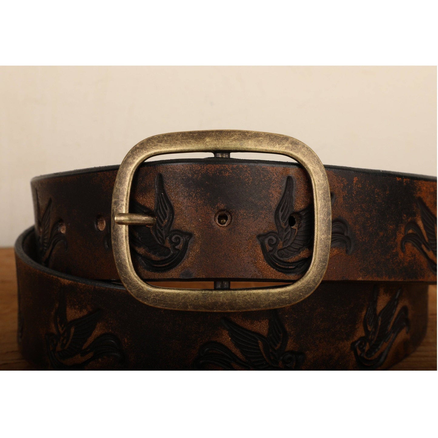 Embossed Sparrow Swallow Bird Vintage Aged Leather Belt in Black & Brown - Antique Brass