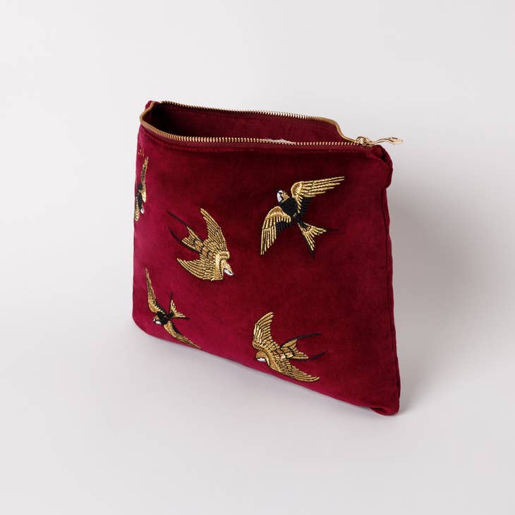 Swallow Maxi Pouch - La De Da