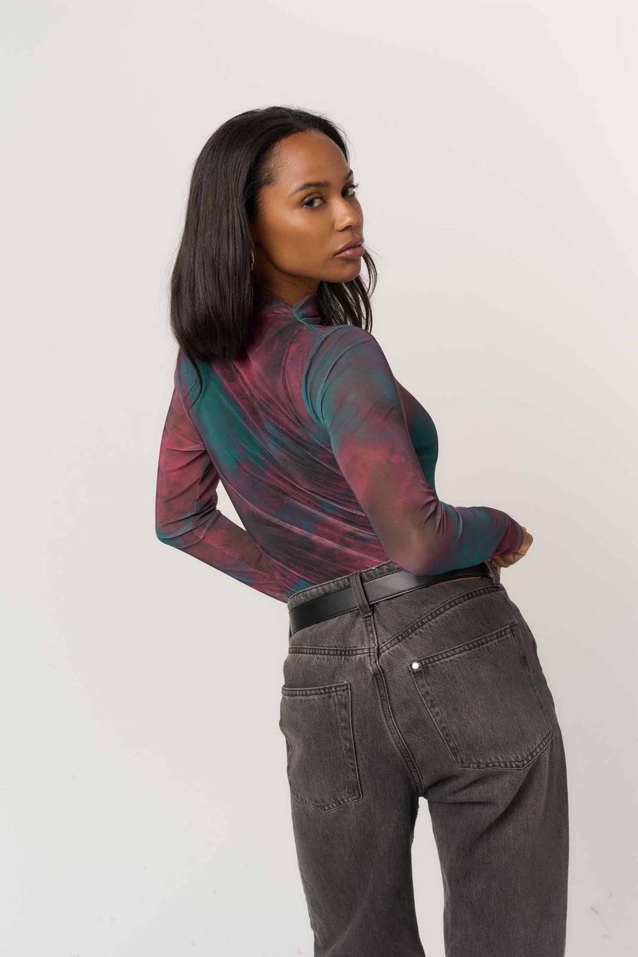 Tess Mesh Funnel Neck - Burgundy Combo