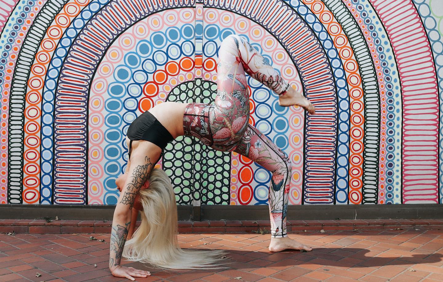 Pretty in Pink Printed Yoga Leggings - La De Da