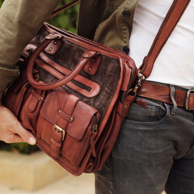 Boomsma Leather Messenger Bag - Camel - La De Da
