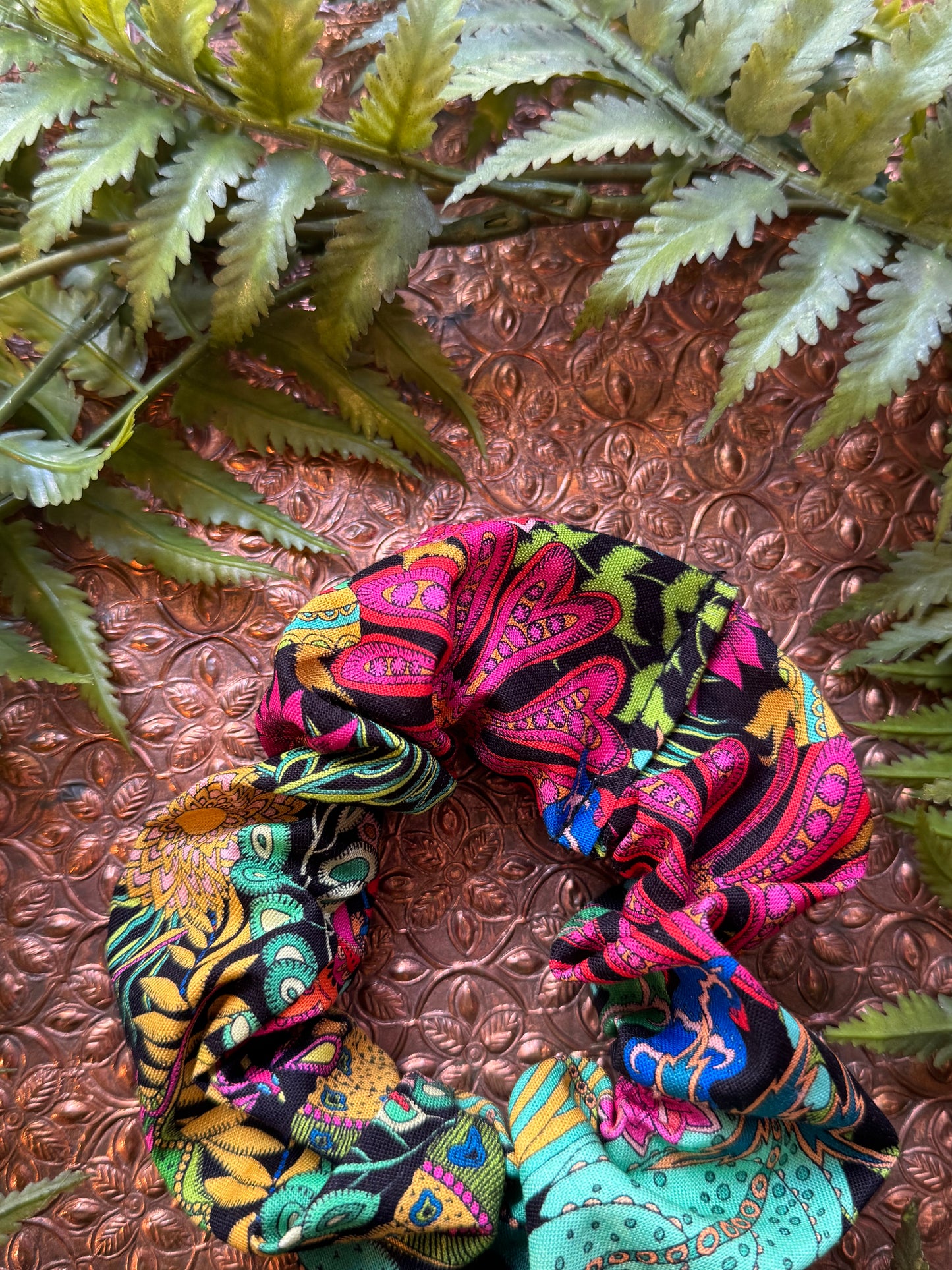Colorful Flower / Black Scrunchie #SS27 (2)*
