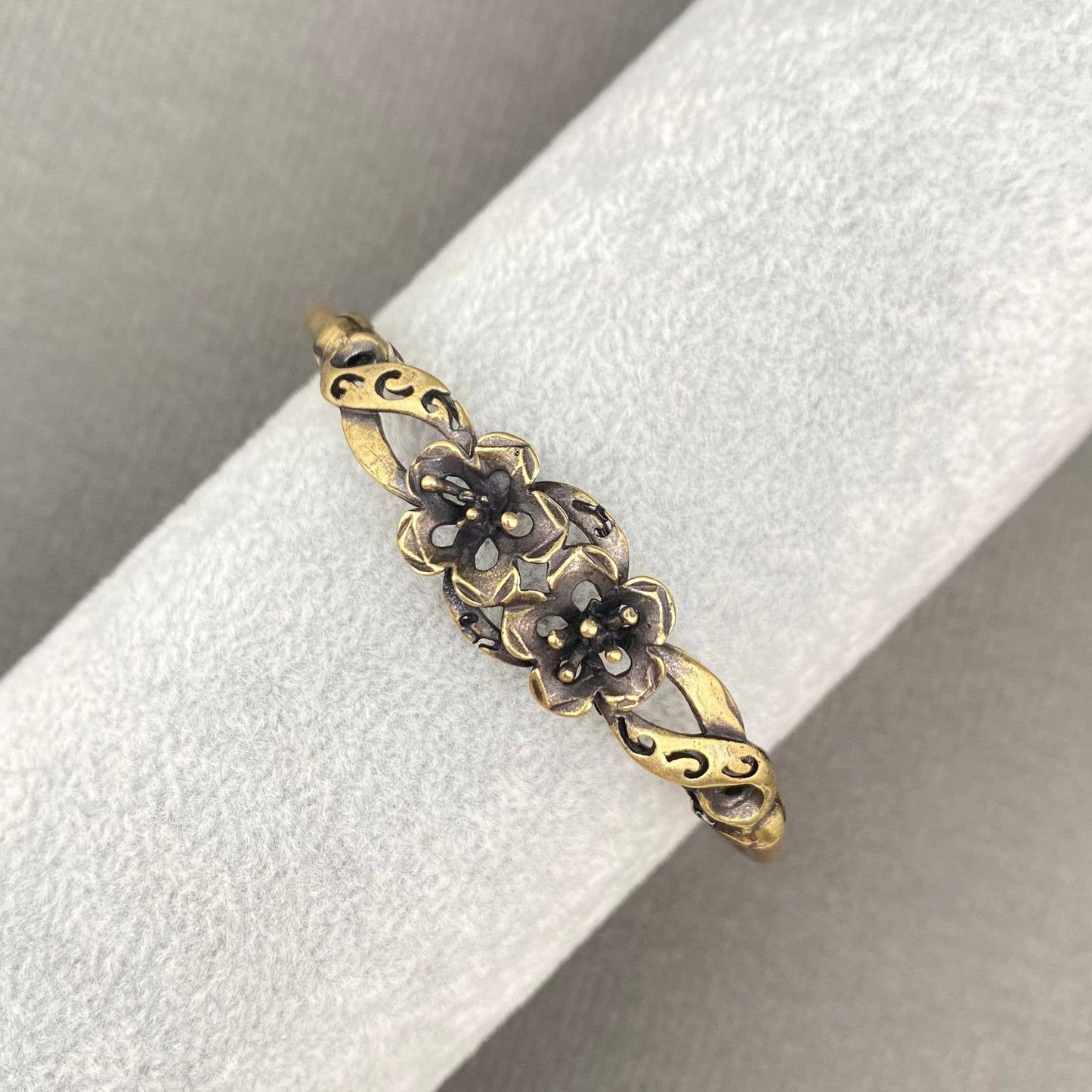 Retro Process Brass Flower Adjustable Cuff - B