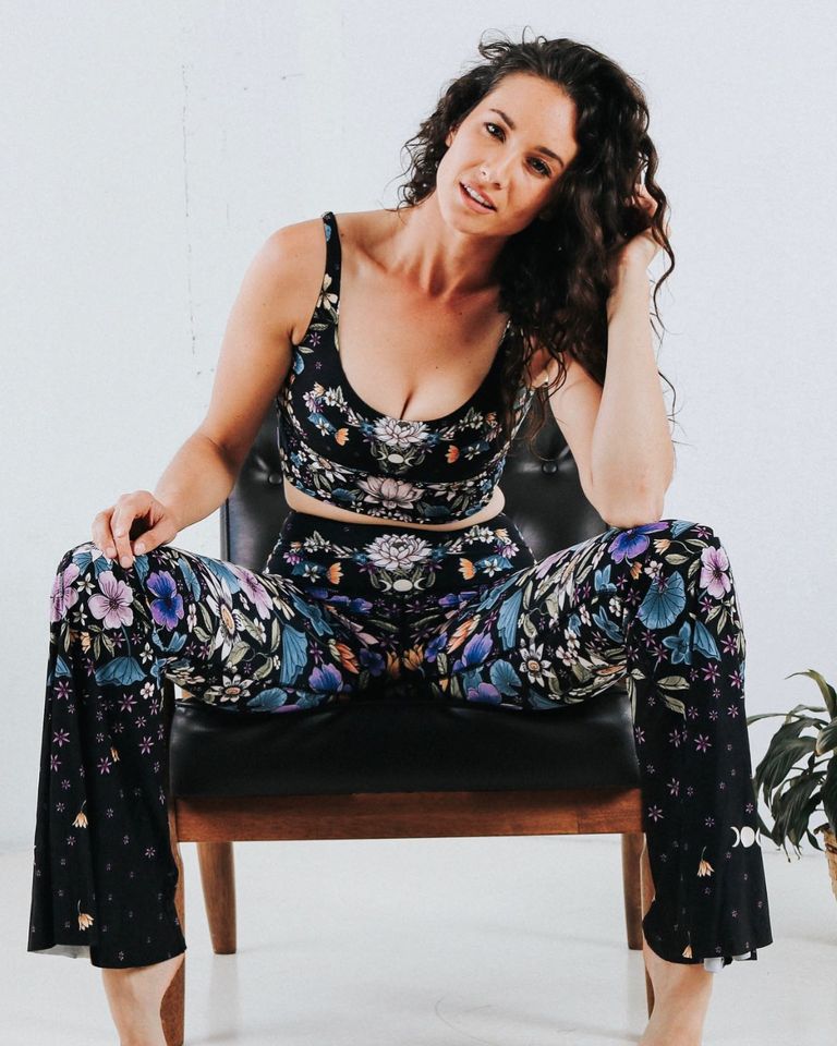 Reversible Om Tank in Divine Feminine - La De Da