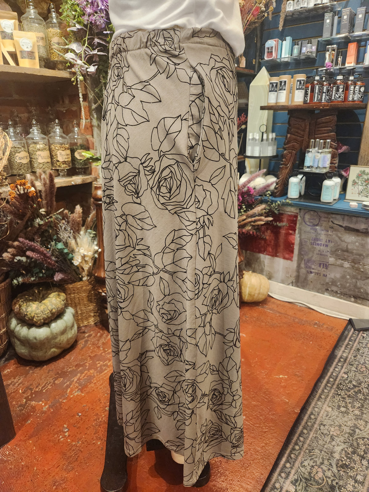 Saga Cotton Floral Emobroidered Skirt