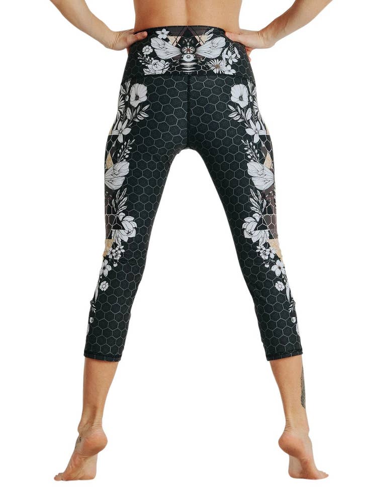 Blackout Beeloved Printed Yoga Crops - La De Da