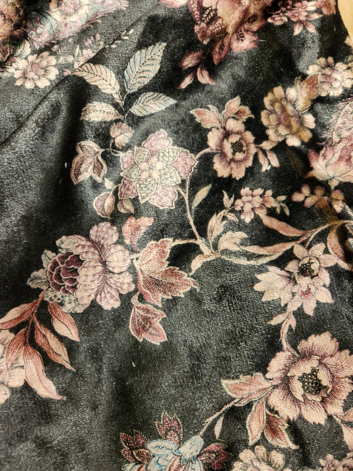 Laurel Canyon Cozy Blanket - Samia