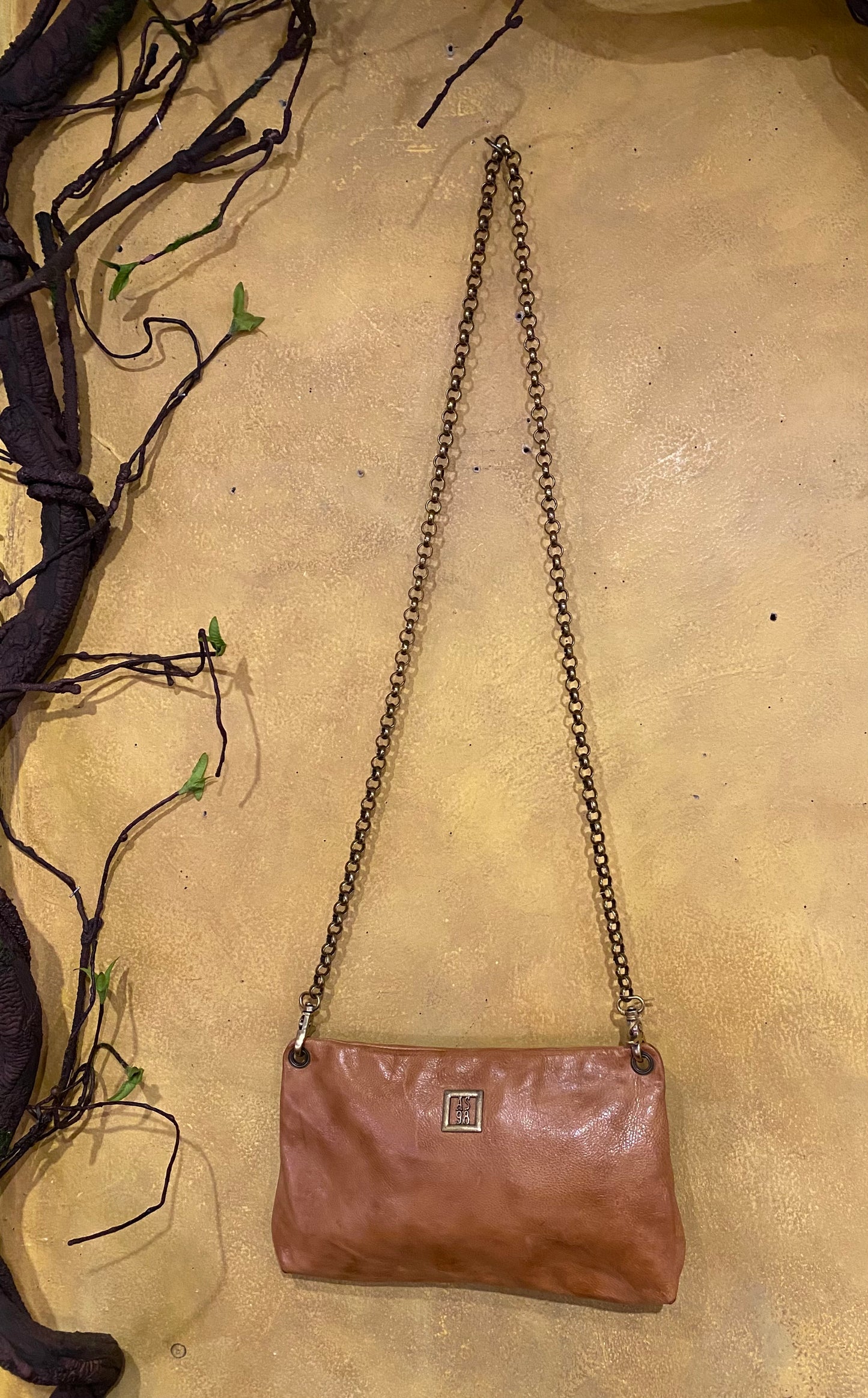Chain Crossbody - Camel