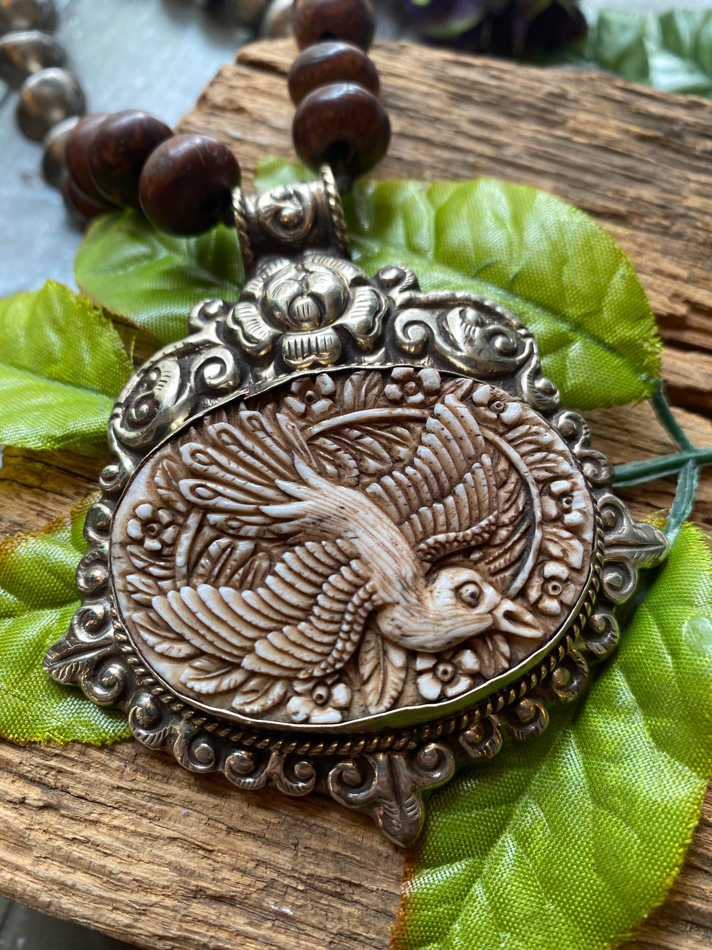 Crane necklace - La De Da