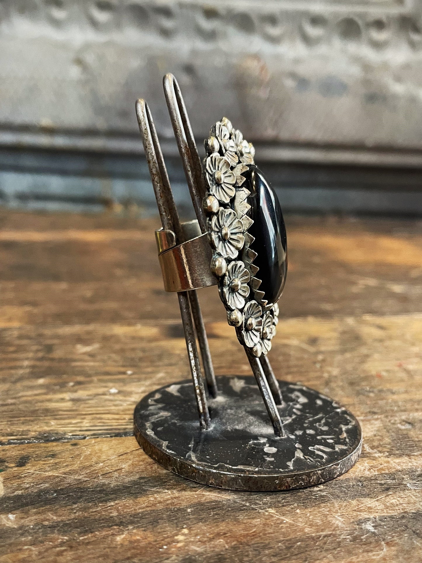 Floral Onyx OOAK Ring - La De Da
