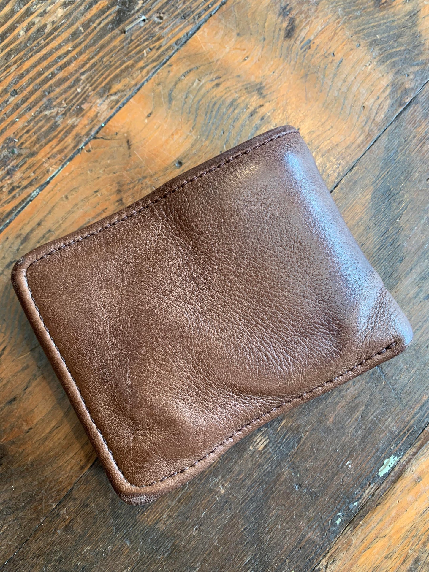 Walnut Gianni Men's Bi-Fold Wallet - La De Da