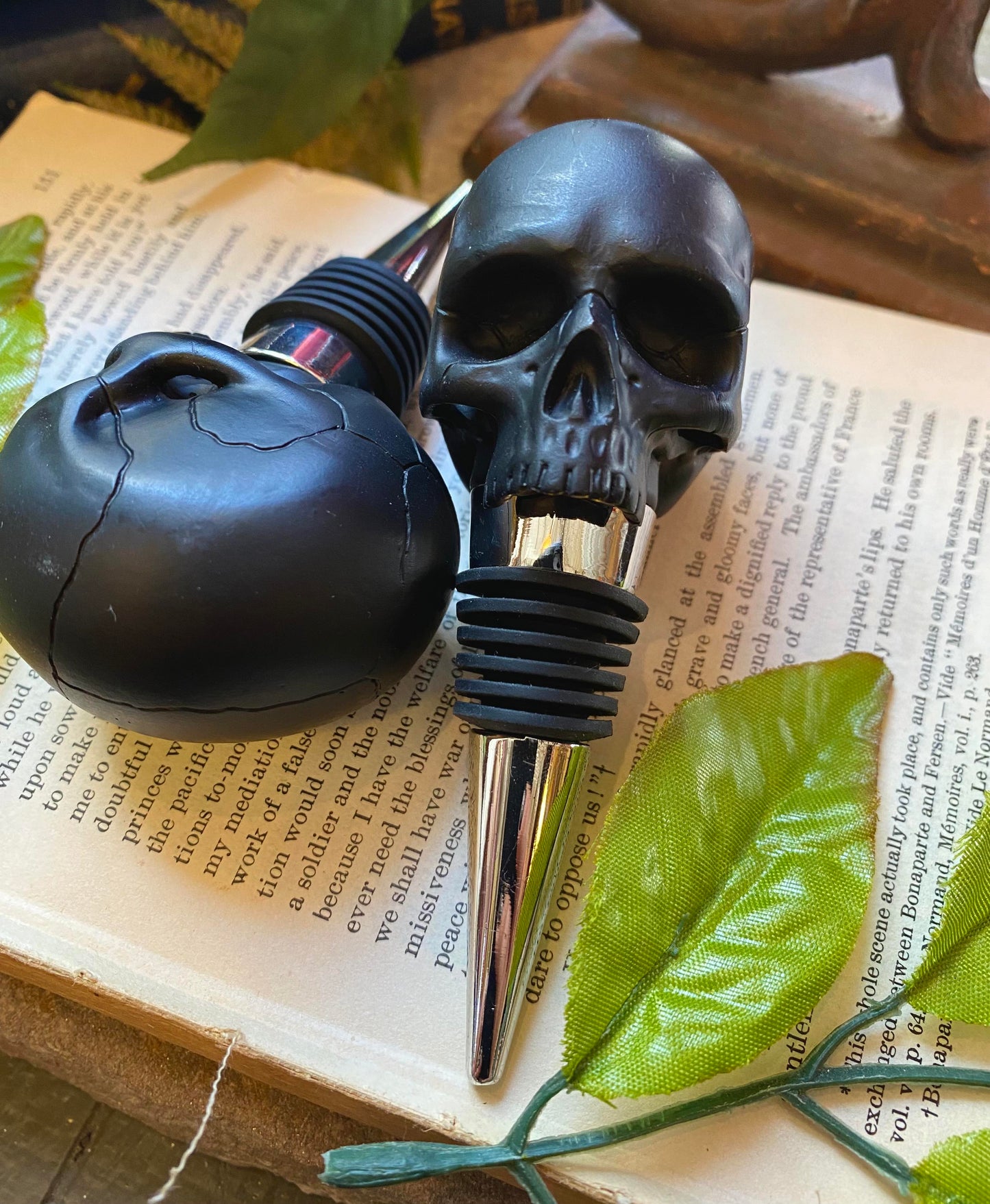 Iron & Glory - Black Skull Bottle Stopper - La De Da