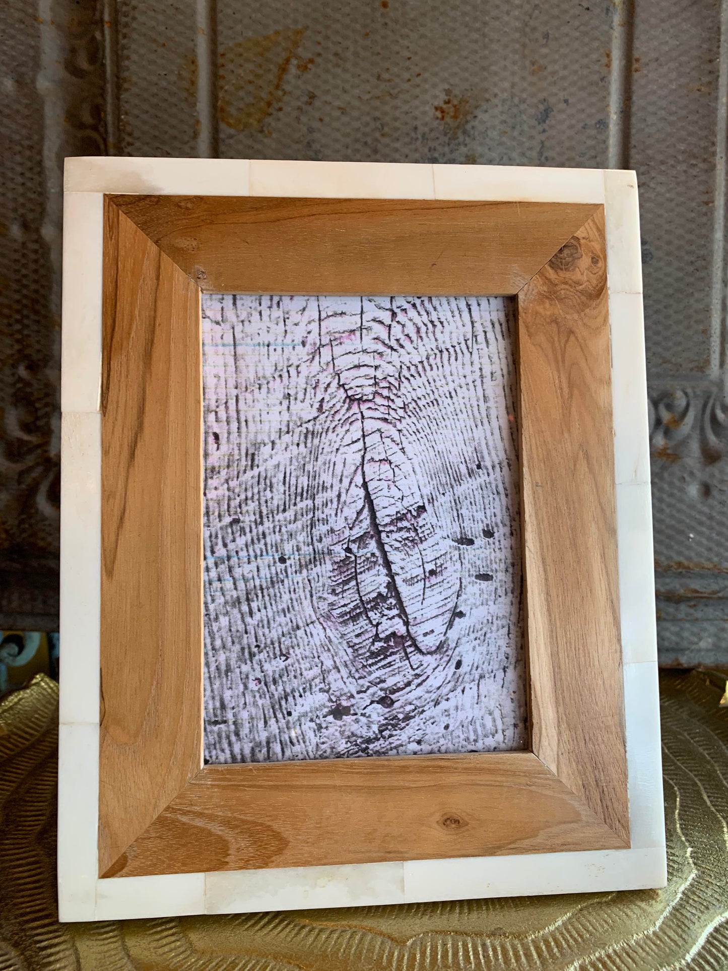 Framework Wood and Bone Photo Frame 5x7 - La De Da