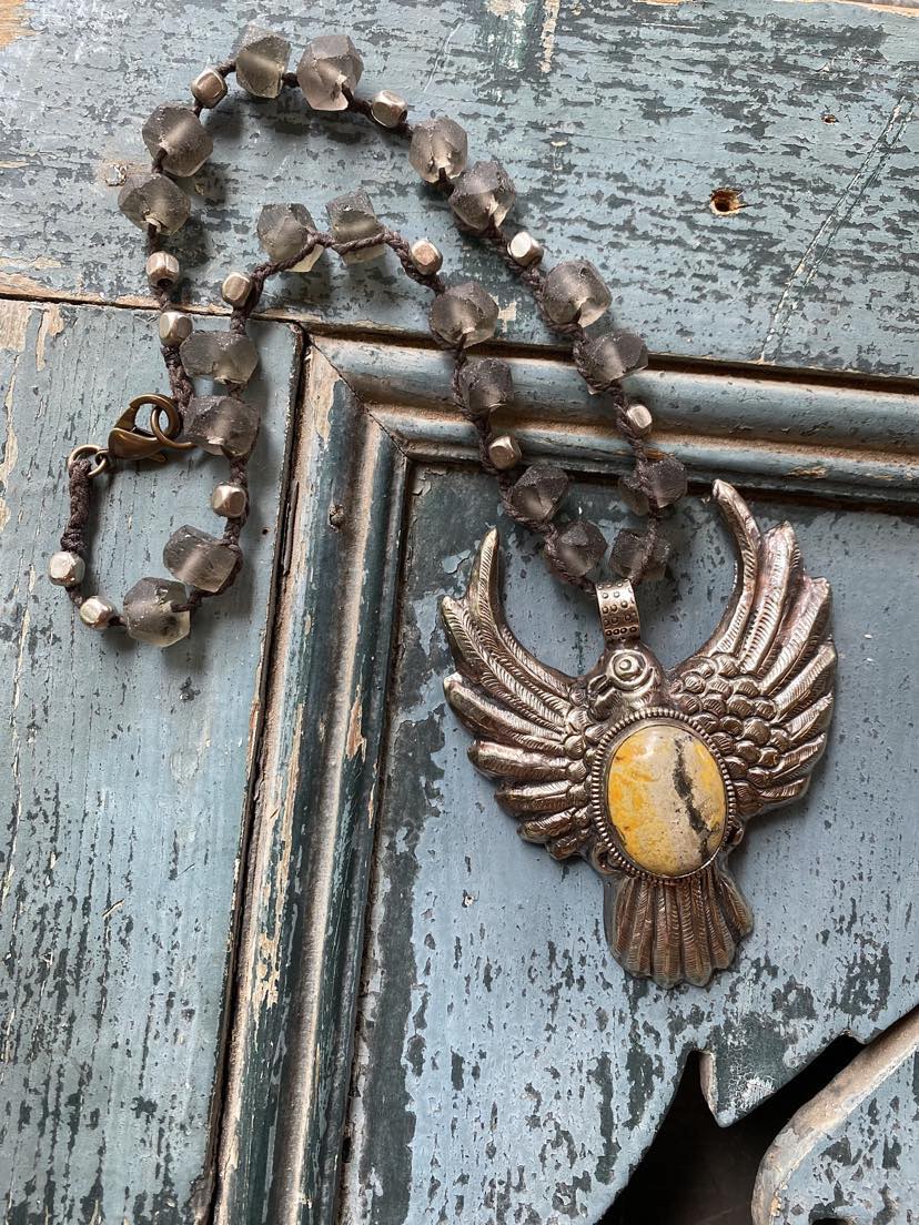 Jasper Bird In Flight - La De Da