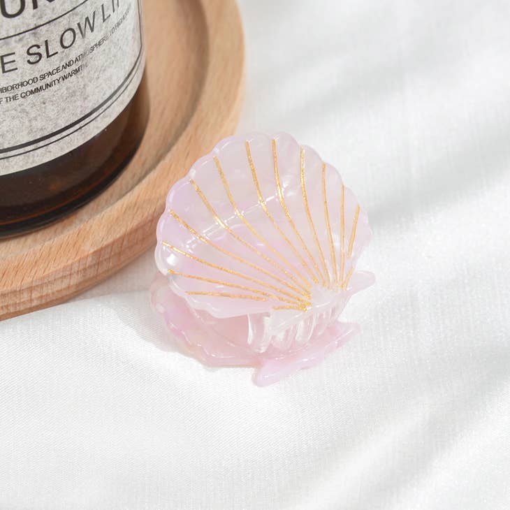 Mini Scallop Shape Claw Clip - La De Da