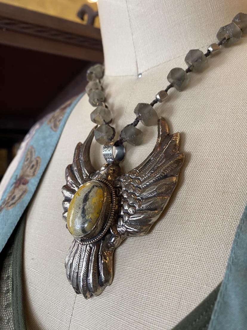 Jasper Bird In Flight - La De Da