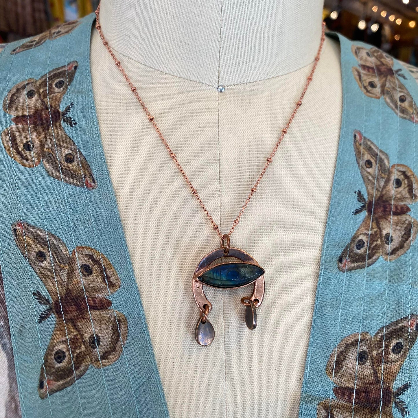 Labradorite Weeping Eye Necklace - La De Da