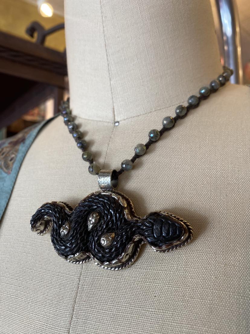 Carved Onyx Snake - La De Da
