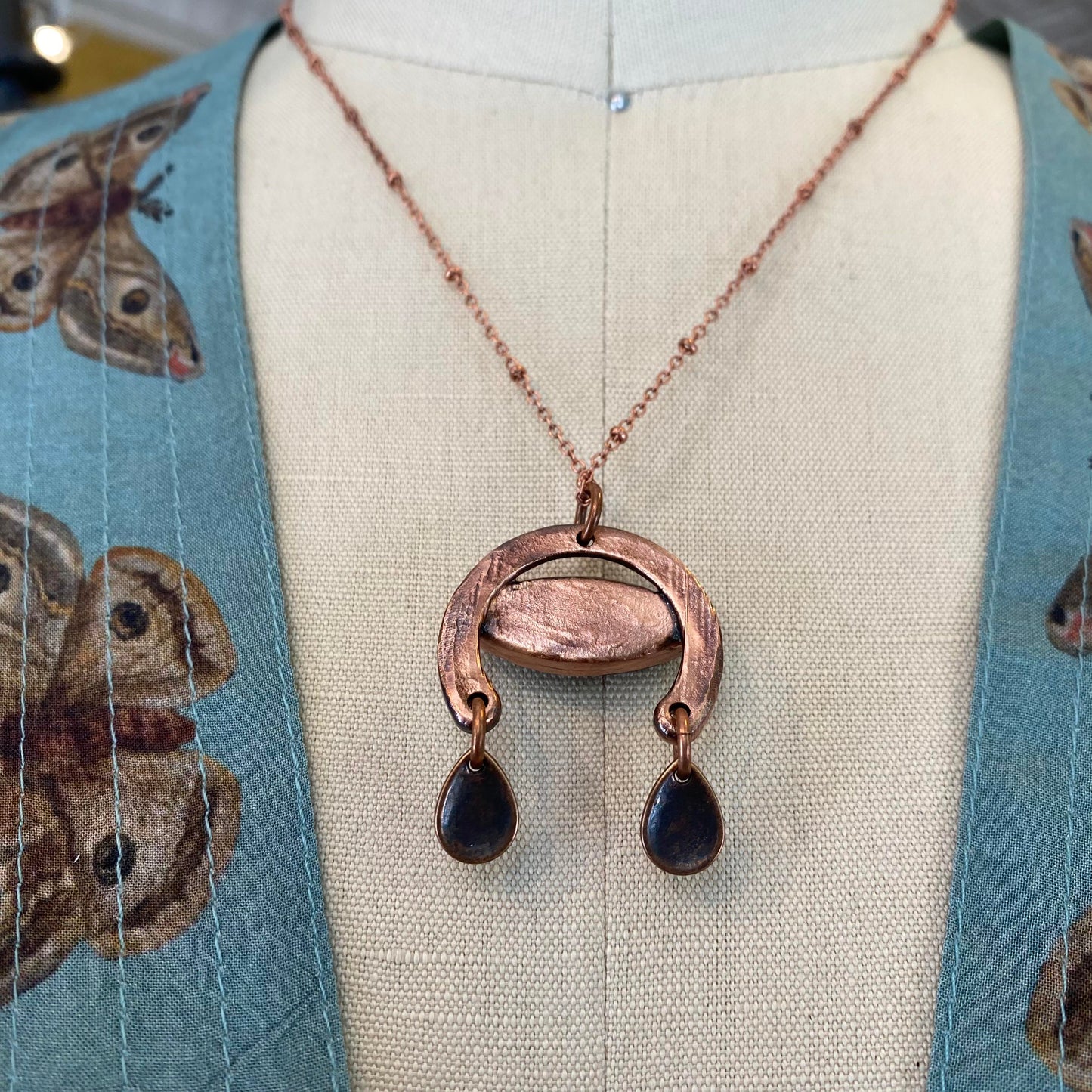 Labradorite Weeping Eye Necklace - La De Da