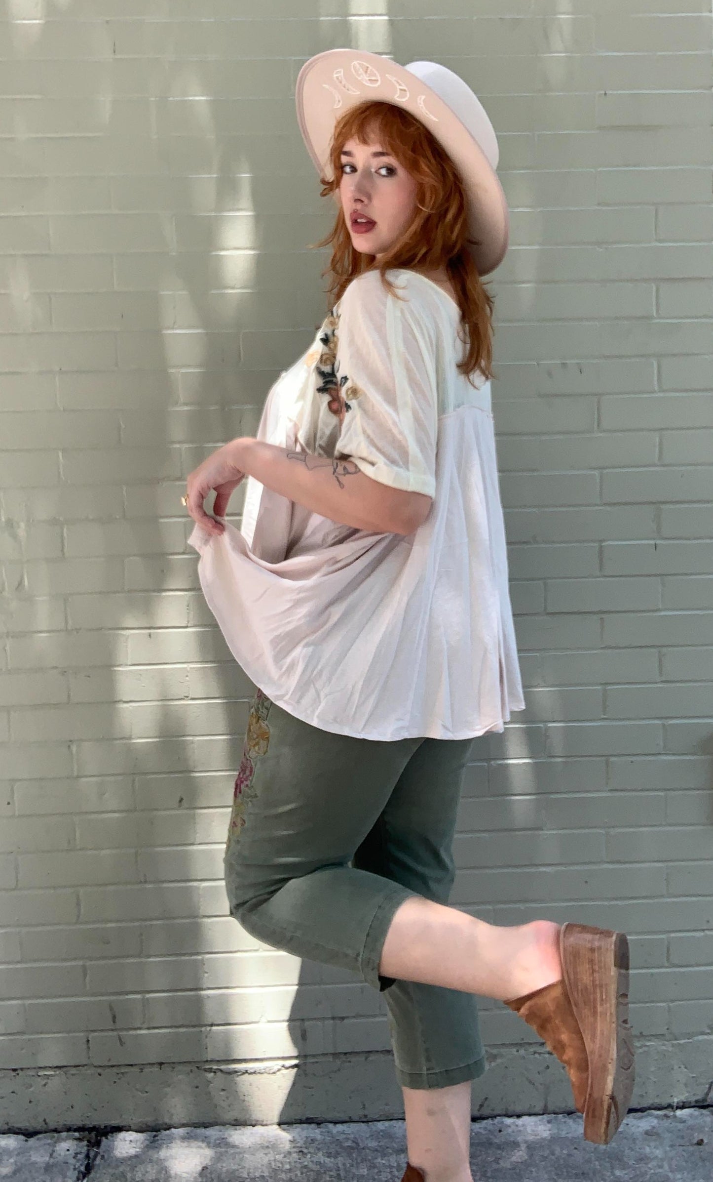Boyfriend Embroidered Olive Trouser - La De Da