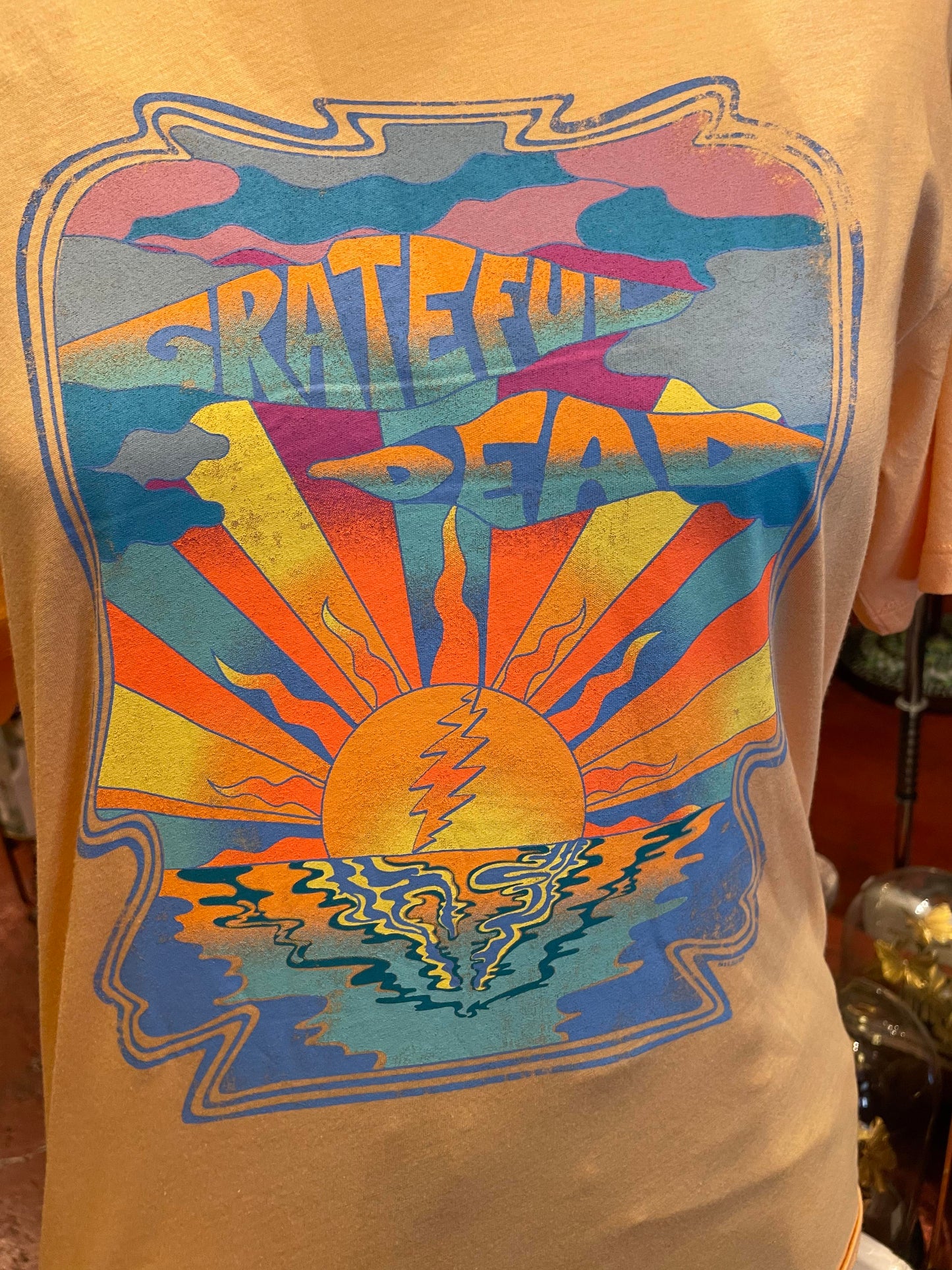 Grateful Dead Almanac 28 Tee - La De Da