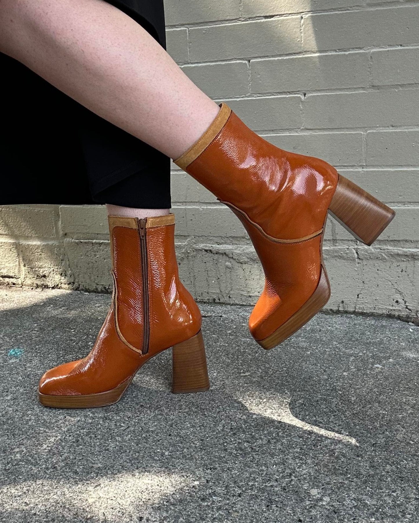 Julia Boots in Ginger - La De Da