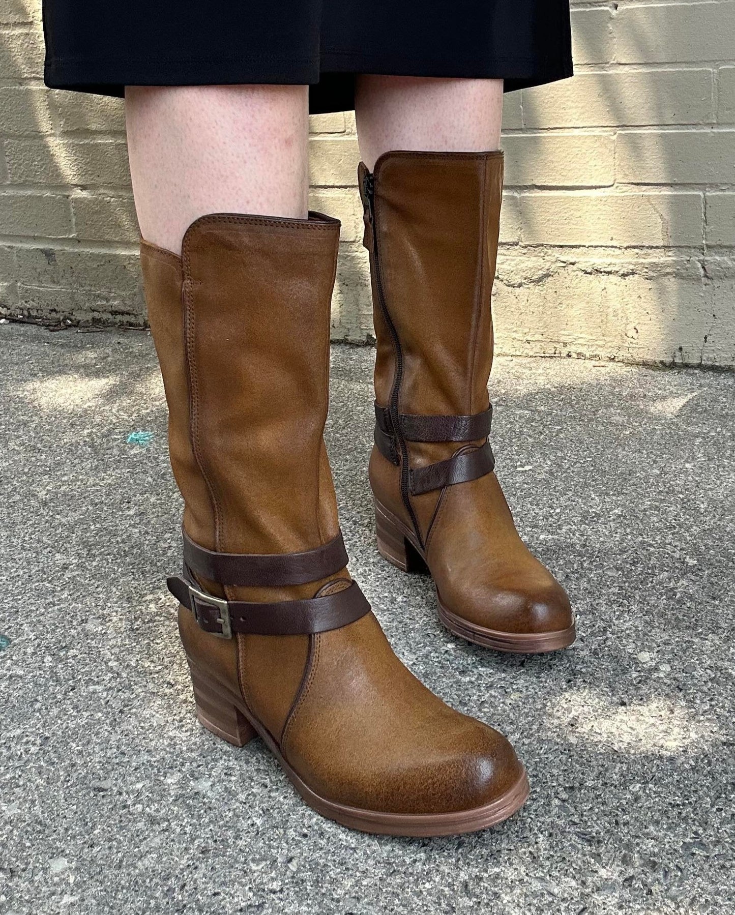 Sunrise Boots - Hickory - La De Da