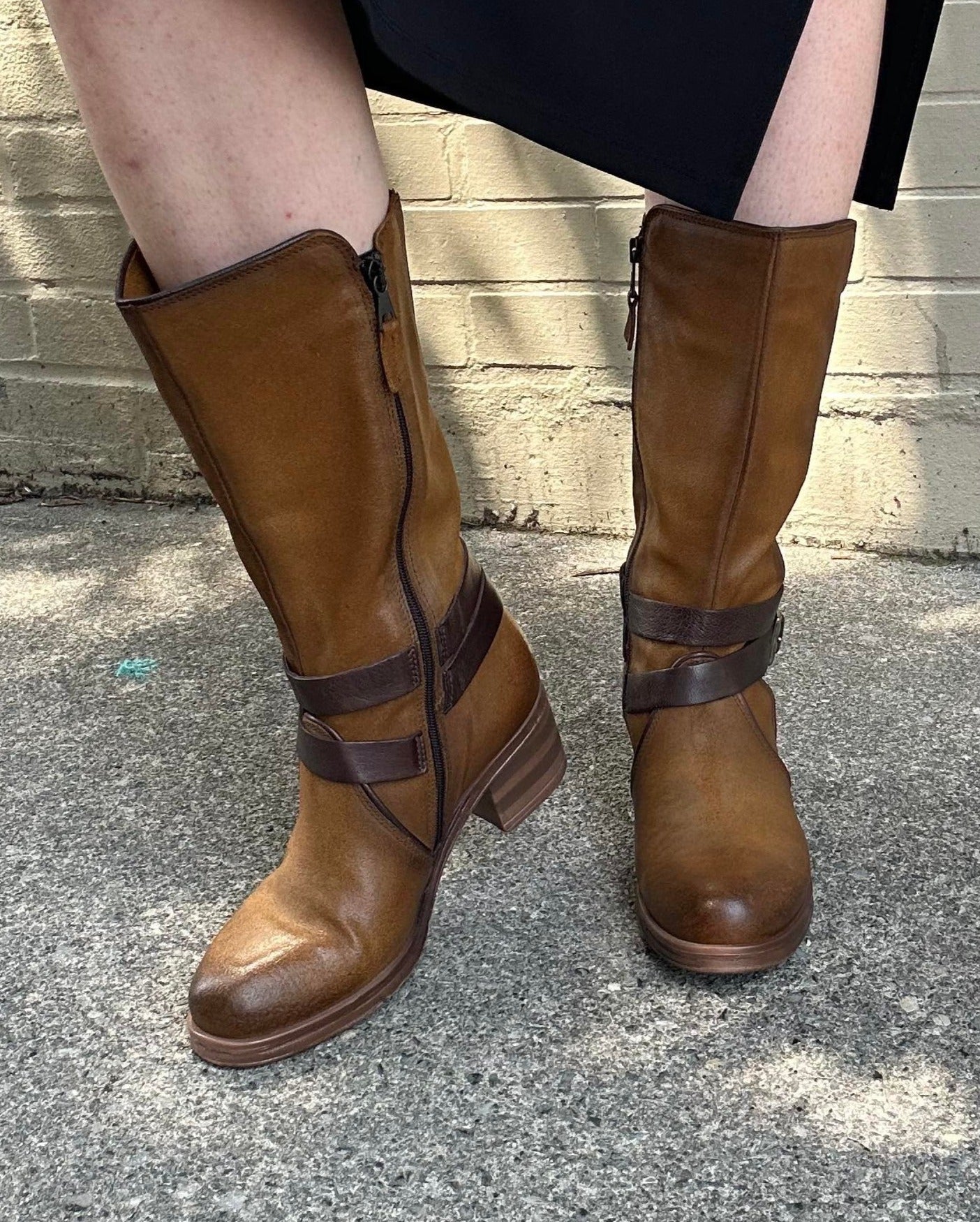 Sunrise Boots - Hickory - La De Da