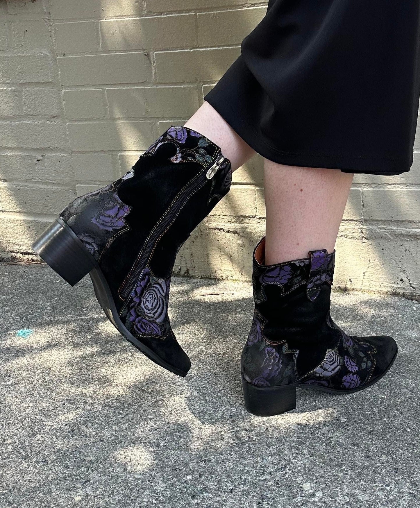 Lady Luck Shine Boots - Plum - La De Da