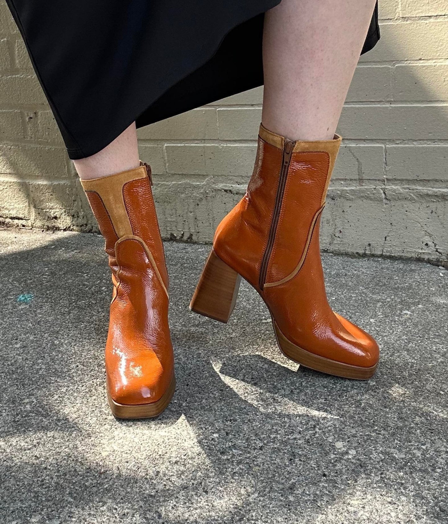Julia Boots in Ginger - La De Da