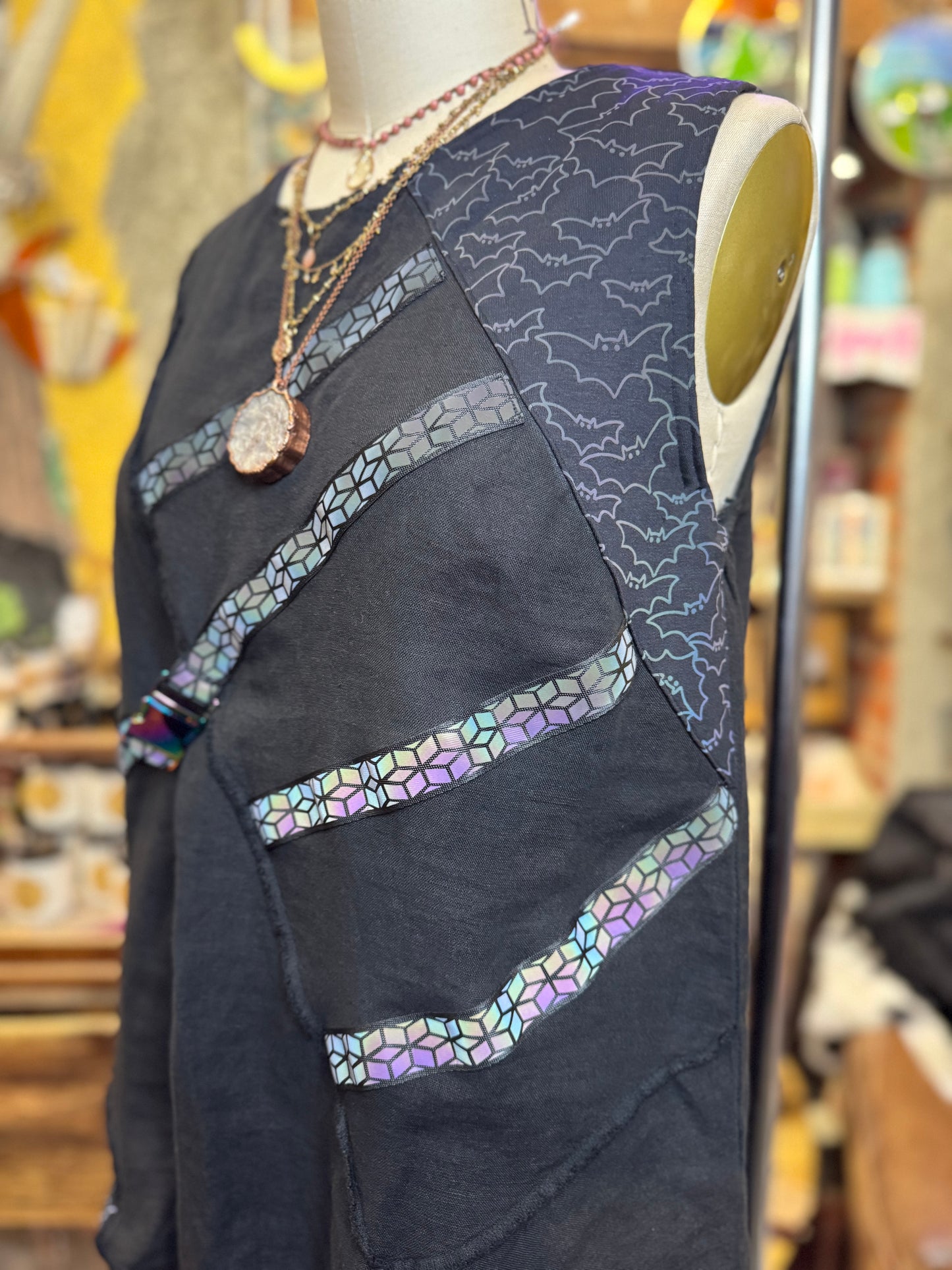 Reflective Bats & Buckle Linen Saga Top - Laura Bruce*