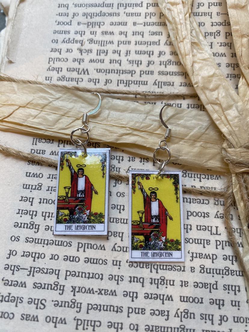 Tarot Essence Earrings - The Magician - La De Da