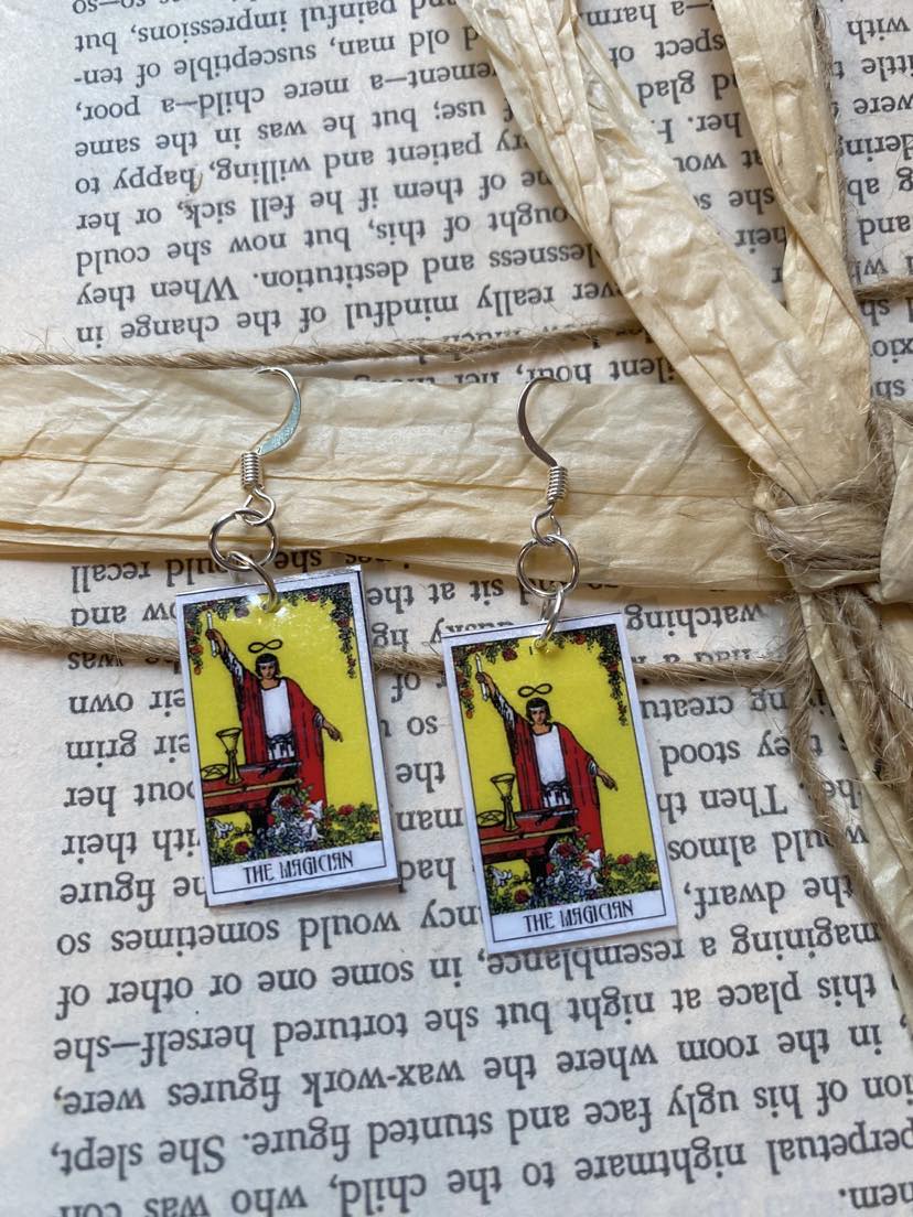 Tarot Essence Earrings - The Magician - La De Da