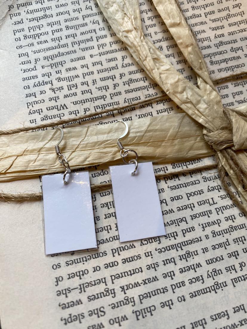Tarot Essence Earrings - The Moon - La De Da