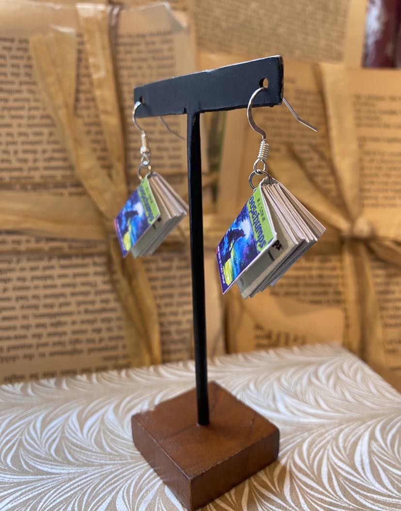 Goosebumps "The Werewolf Of Fever Swamp" Earrings -Silver - La De Da