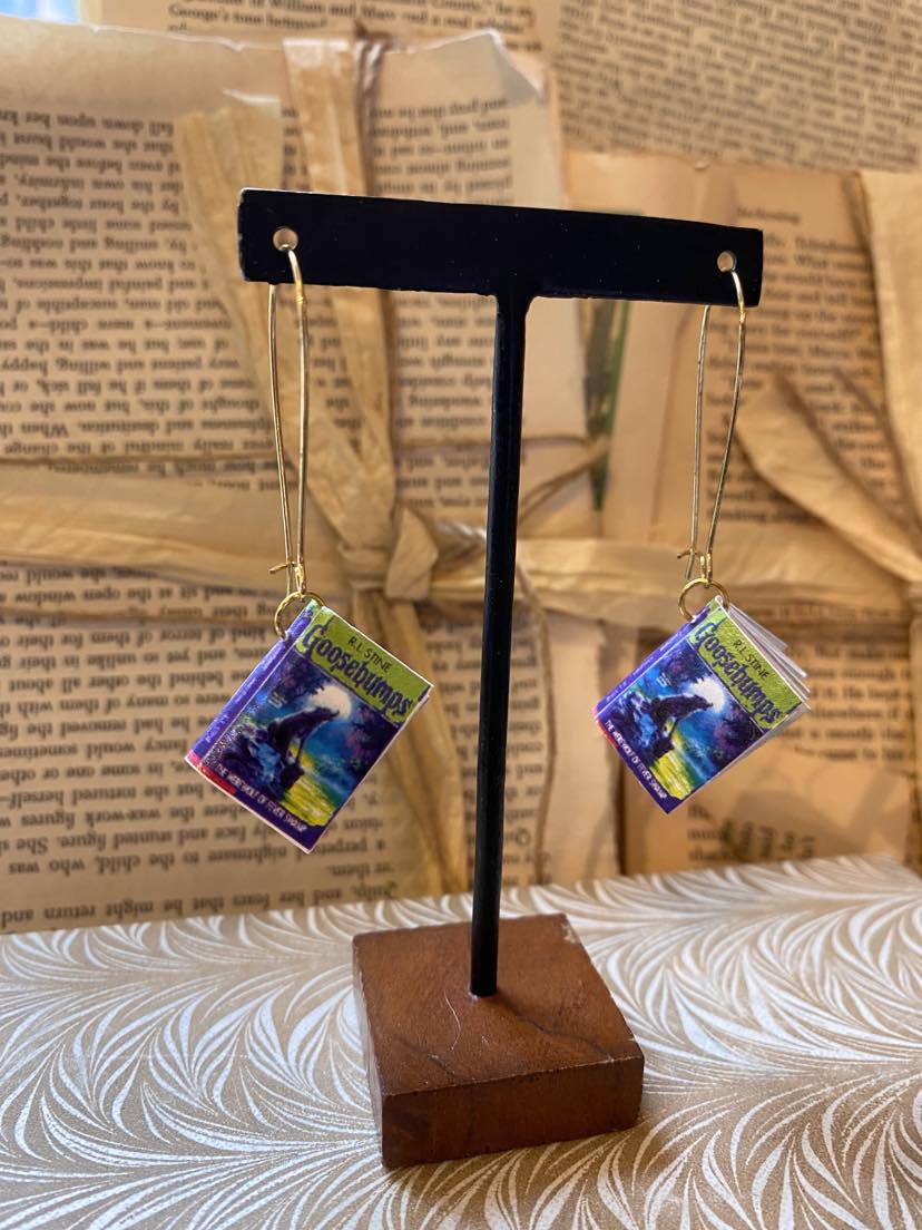 Goosebumps "The Werewolf Of Fever Swamp" Earrings -Gold - La De Da