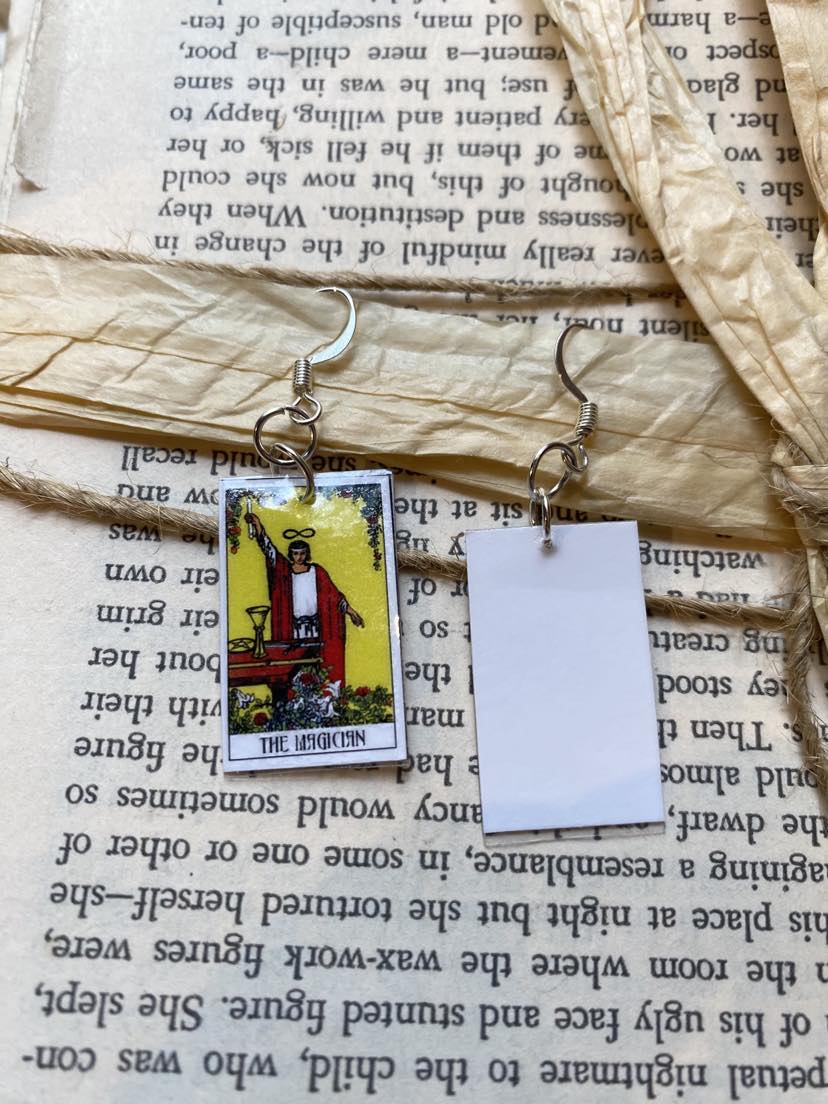 Tarot Essence Earrings - The Magician - La De Da