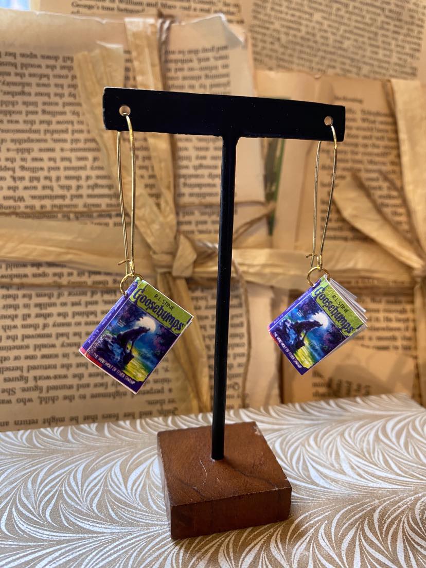 Goosebumps "The Werewolf Of Fever Swamp" Earrings -Gold - La De Da