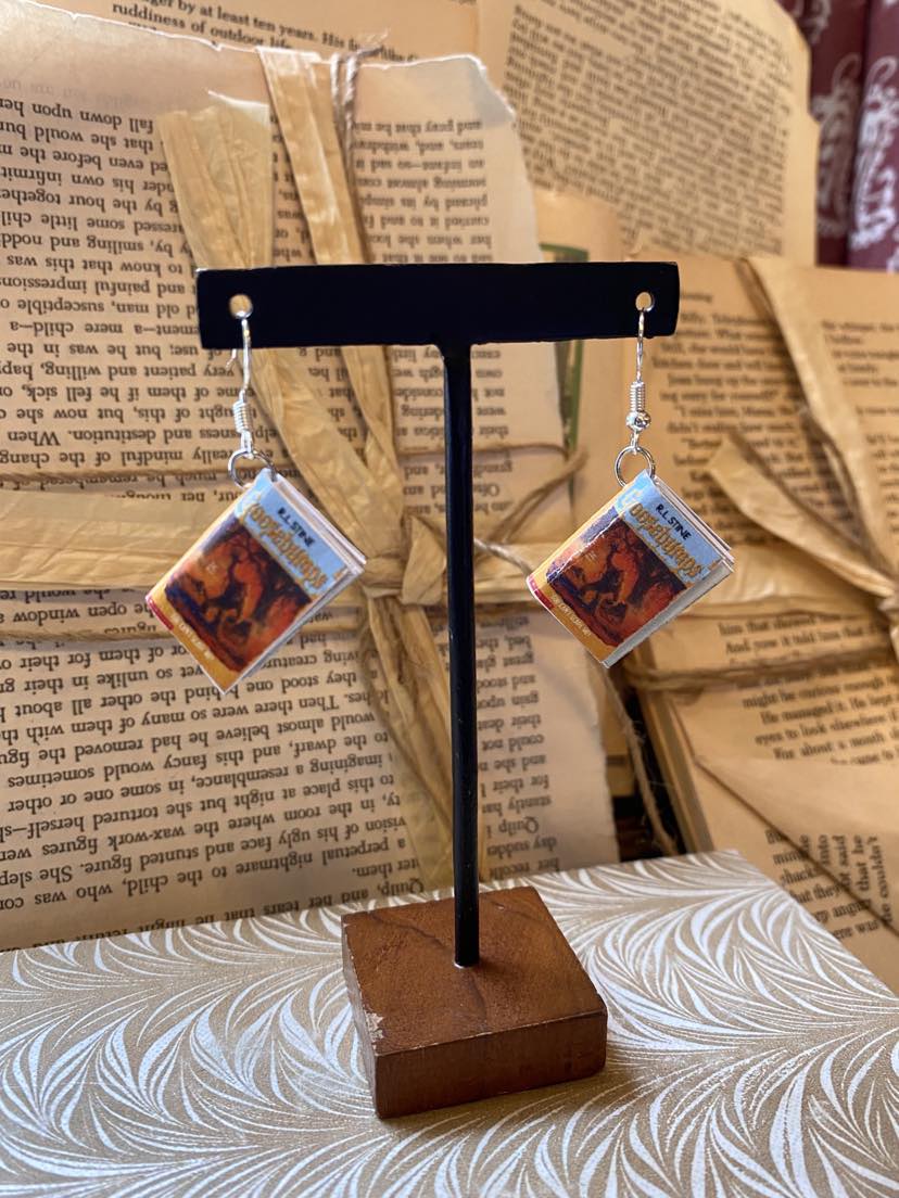 Goosebump "You Can't Scare Me" Earrings - La De Da