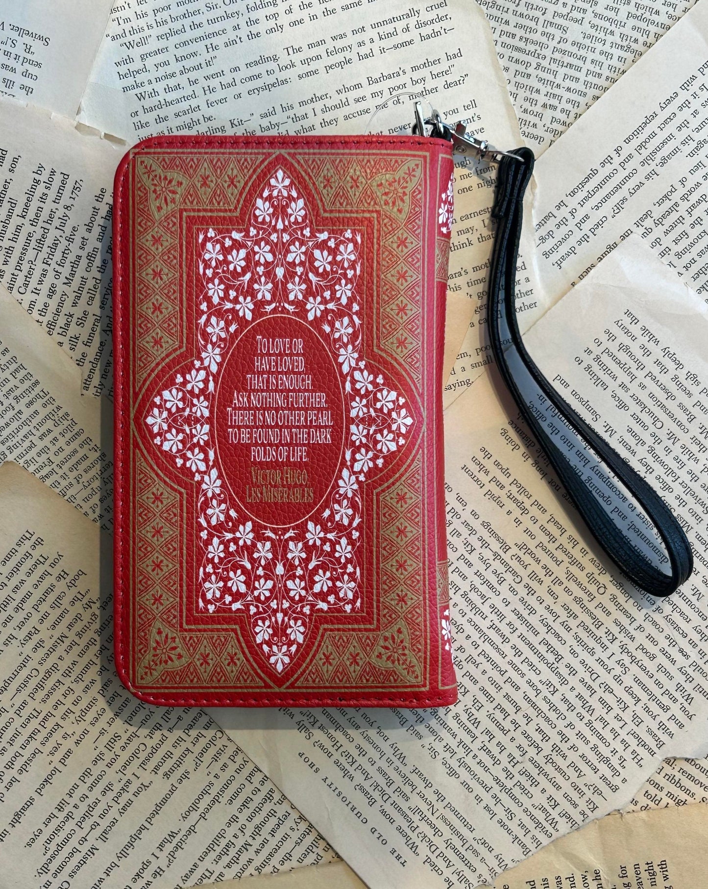 Les Miserables Book Wallet - La De Da