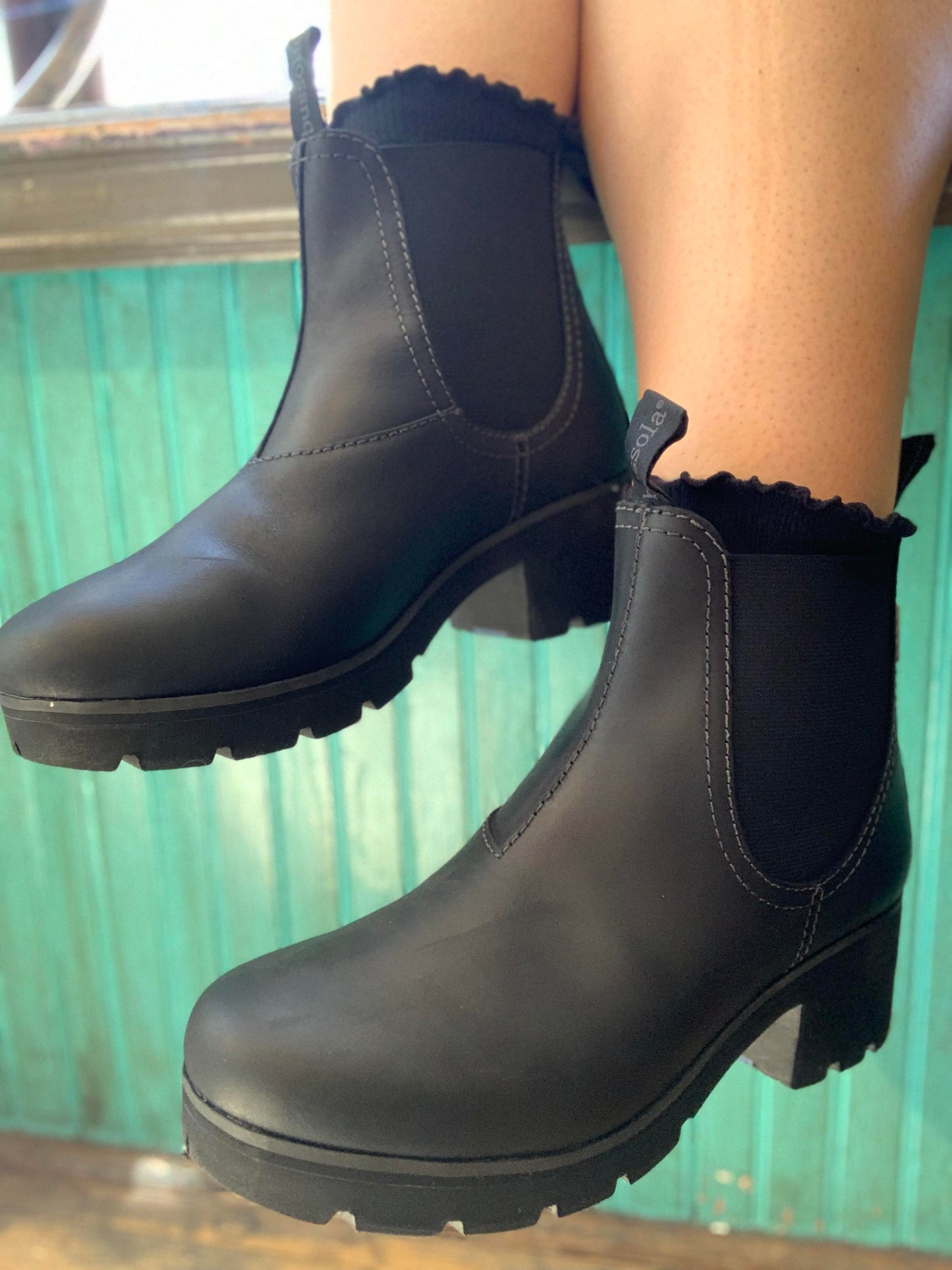 Phyllis Heeled Chelsea Boots - La De Da