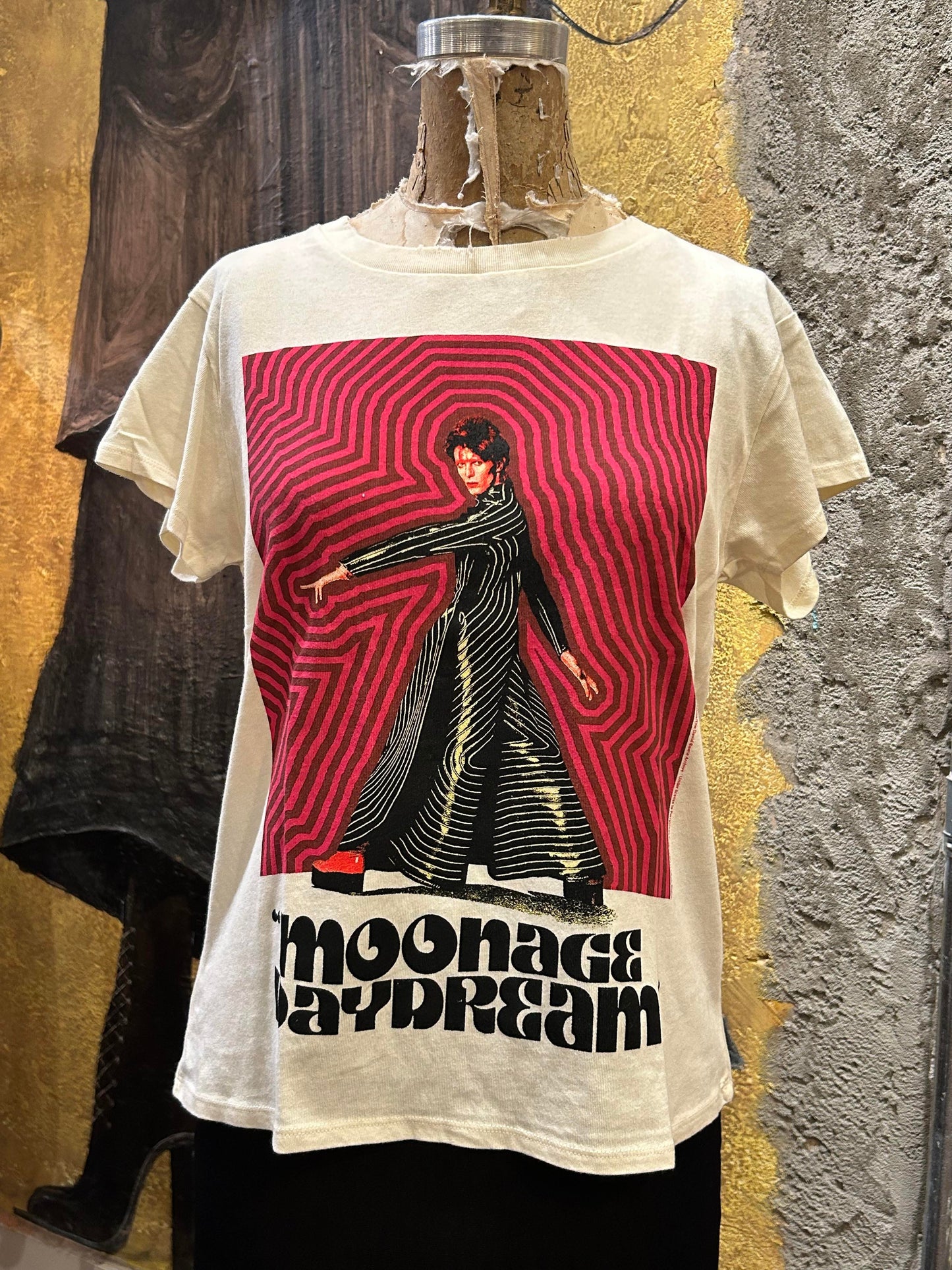 Moonage Daydream Short Sleeve Tee - La De Da