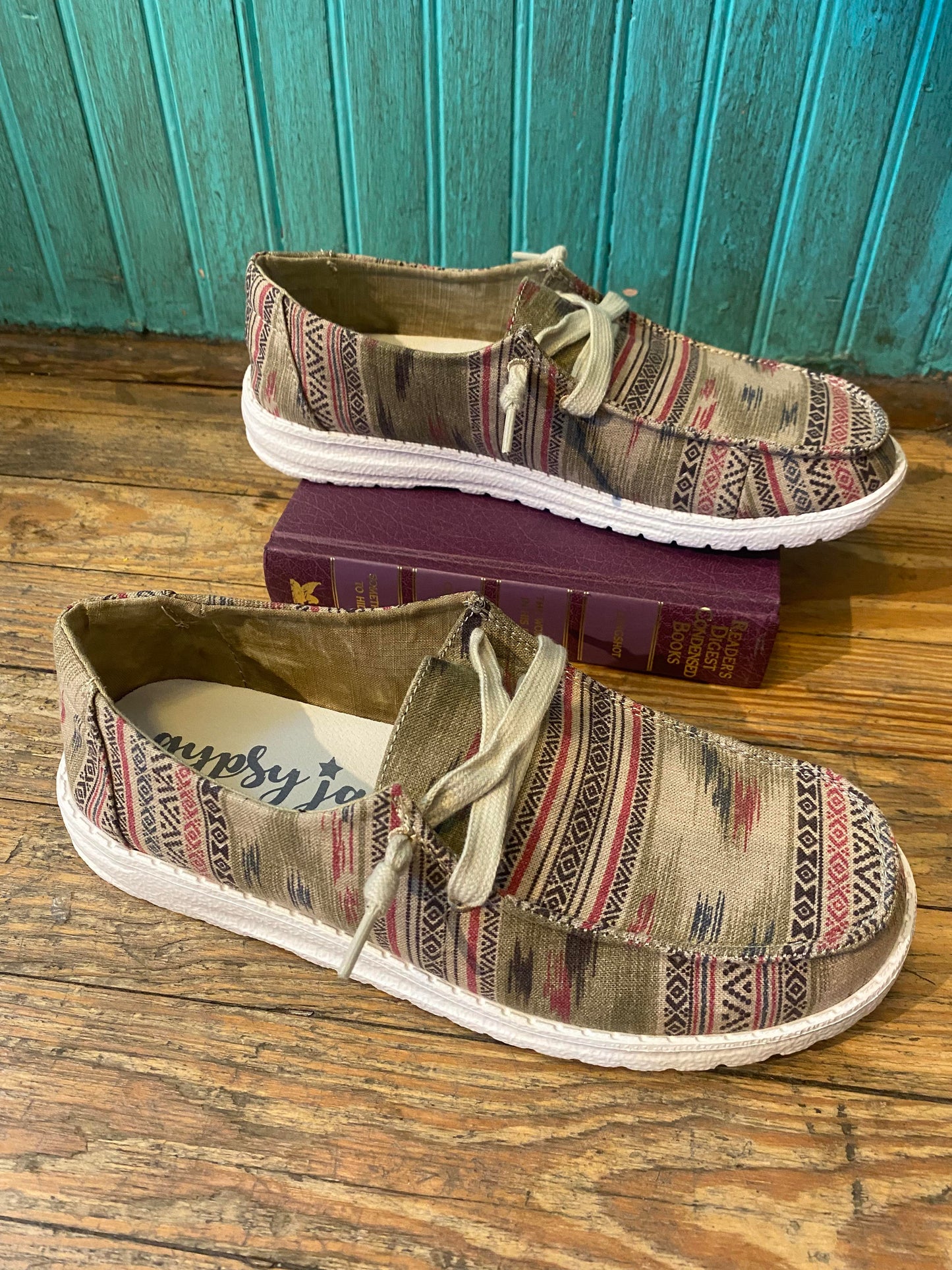 Hip 3 Slip On Sneaker - La De Da
