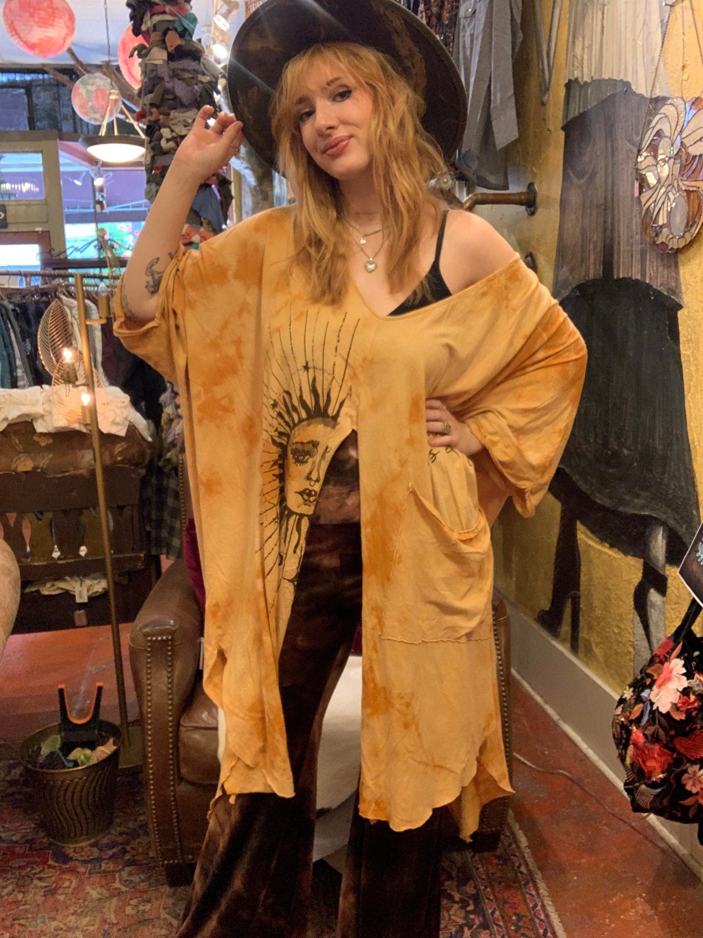 Sunshine Split Muu Tee - La De Da