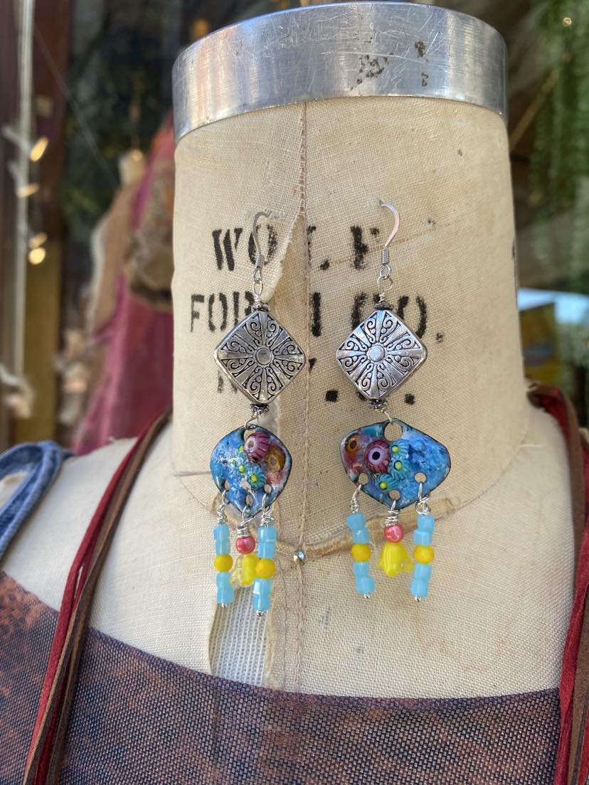 Whimsical Floral Dangle Earrings #TT23