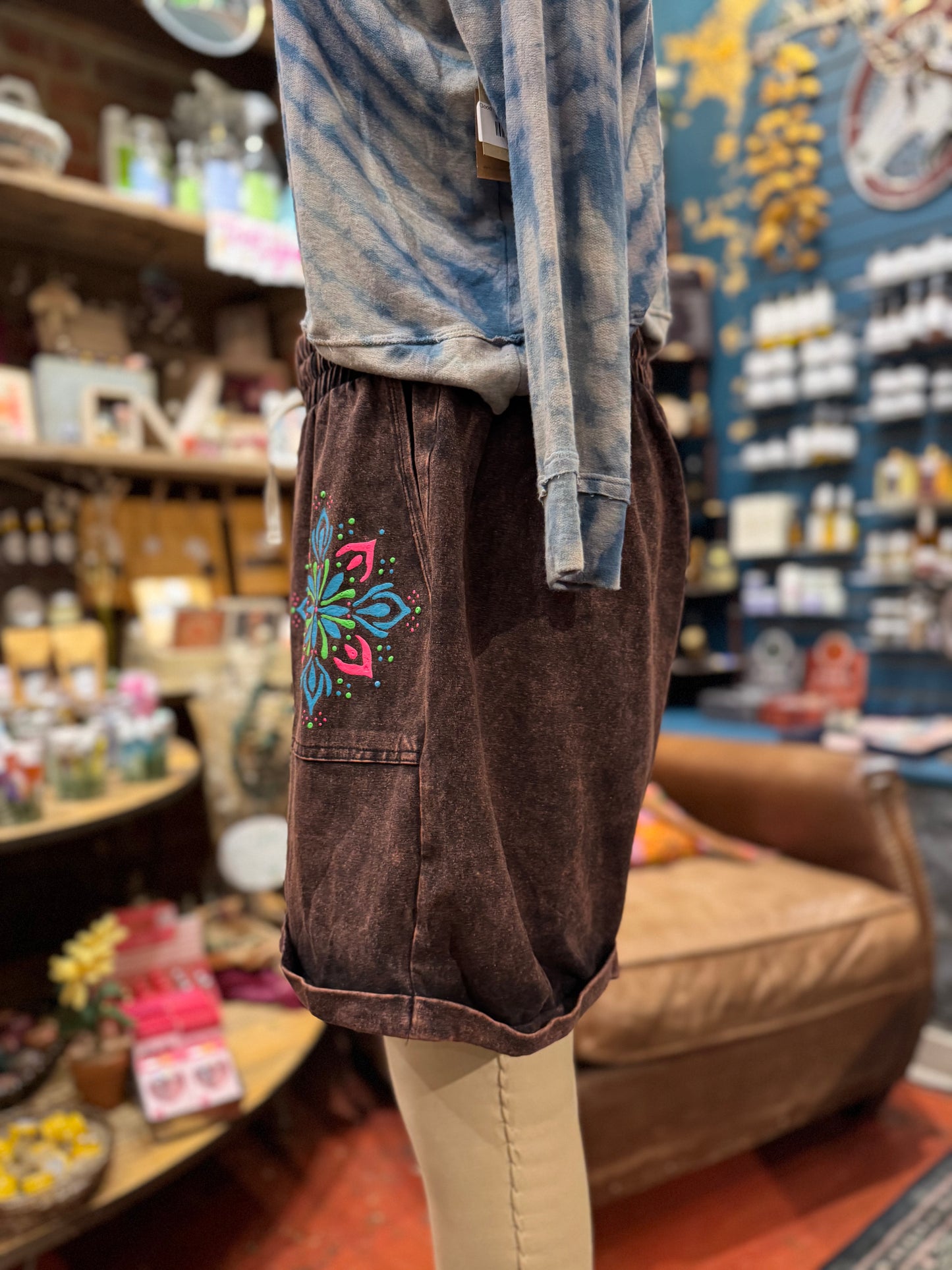 Floral Mandala Mineral Wash Zenana Shorts -Laura Bruce*