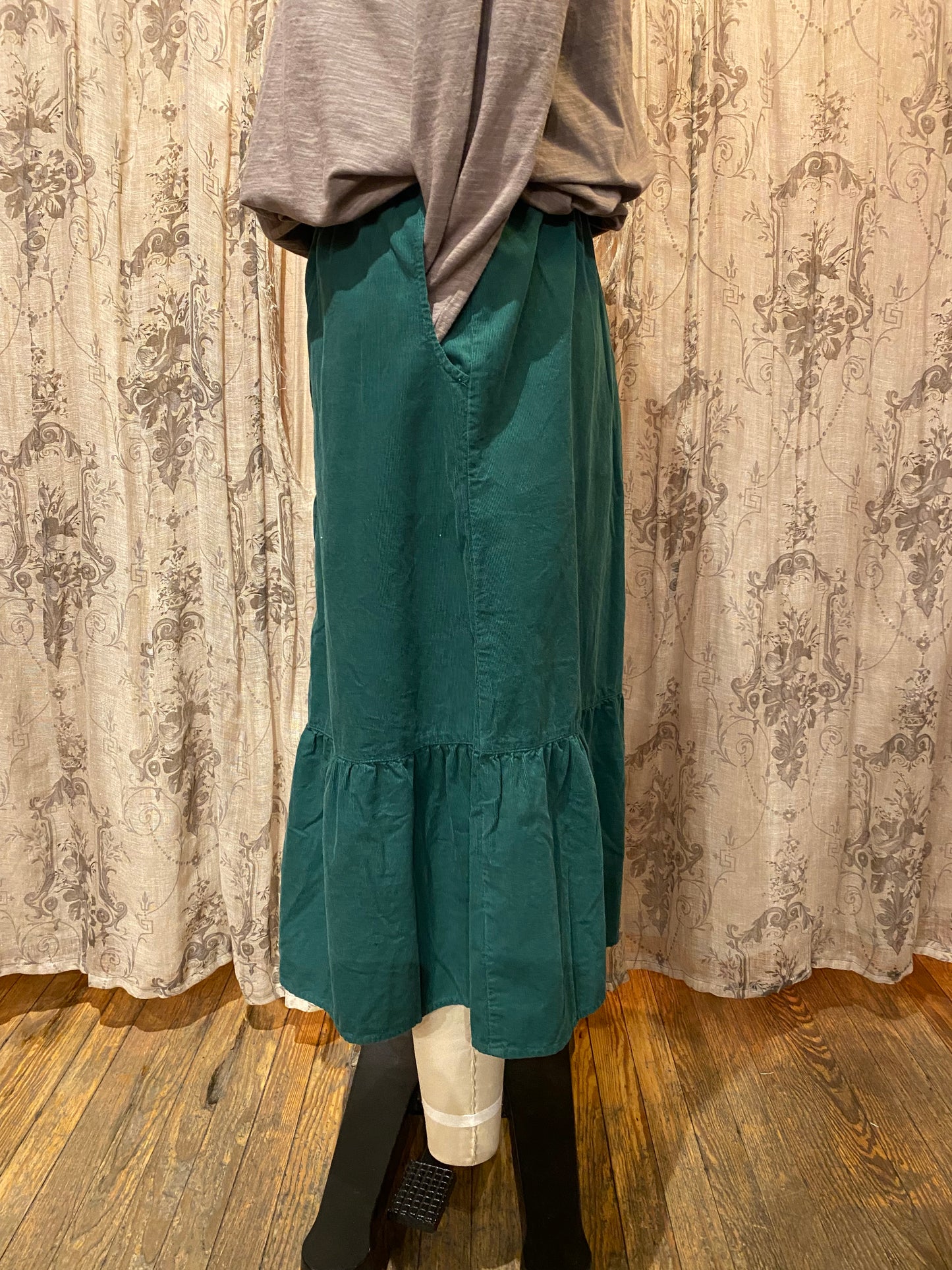 Ruffle Bottom Midi Skirt - Pine