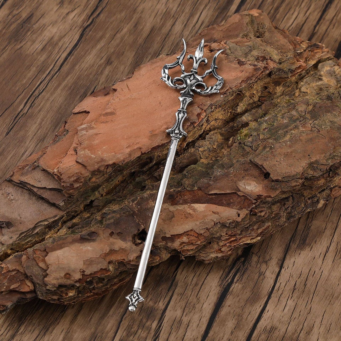 Vintage Trident Sword Hairpin - Silver